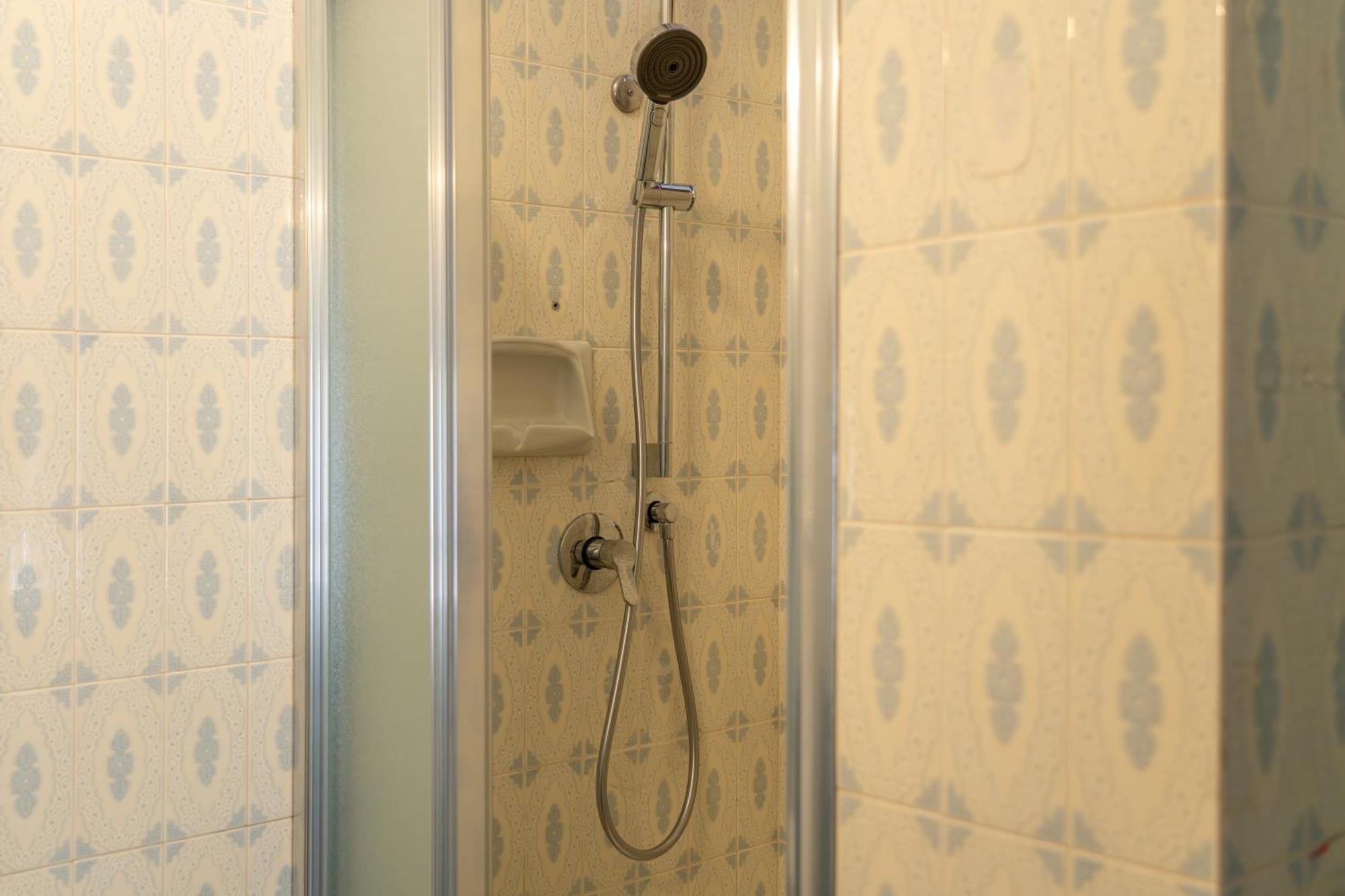 פרוג'ה Quieta 6 - Renovated 70S Apartment - Italywego מראה חיצוני תמונה